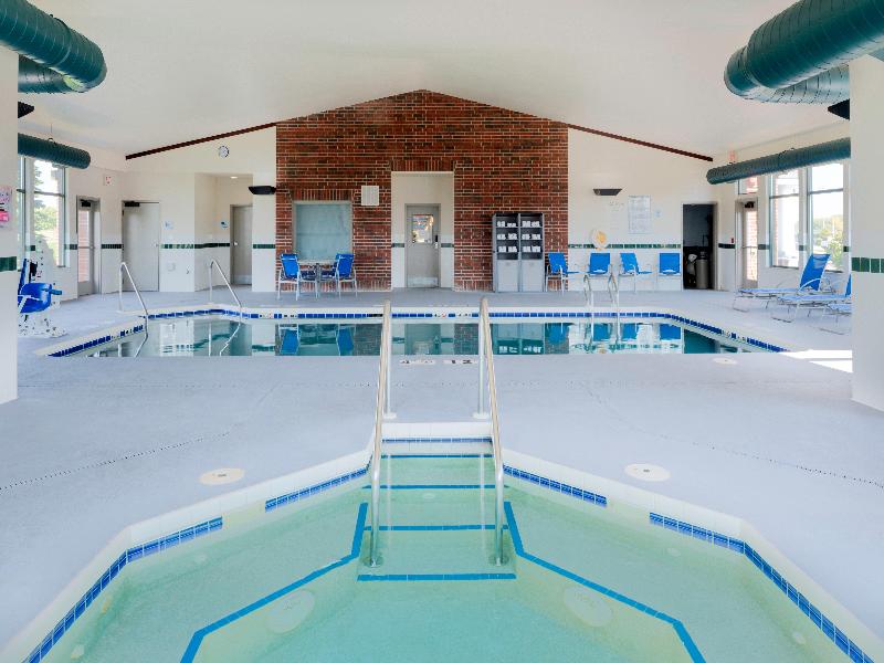 Holiday Inn Express & Suites Fort Atkinson By IHG image
