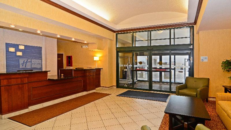 Holiday Inn Express & Suites Fort Atkinson By IHG image