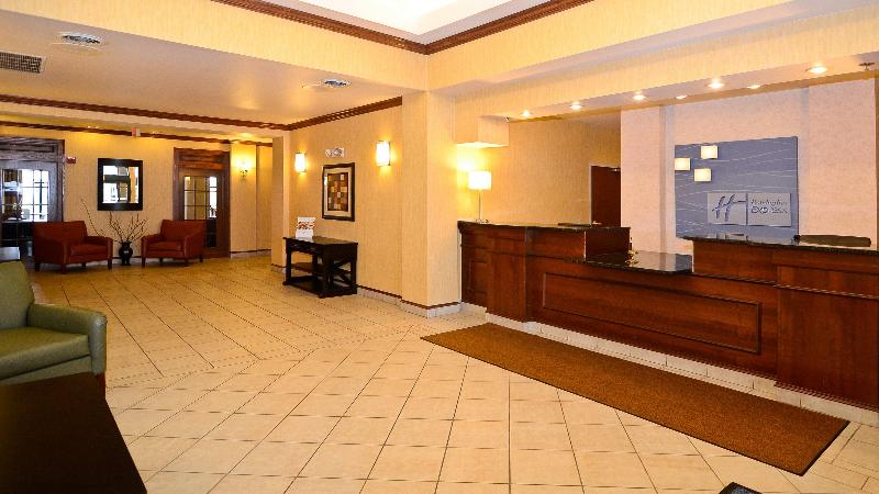 Holiday Inn Express & Suites Fort Atkinson By IHG image