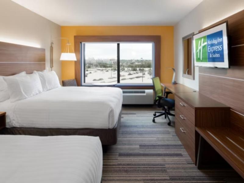 Holiday Inn Express And Suites East Peoria - River image