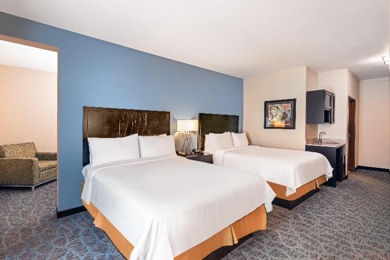 Holiday Inn Express and Suites Floresville