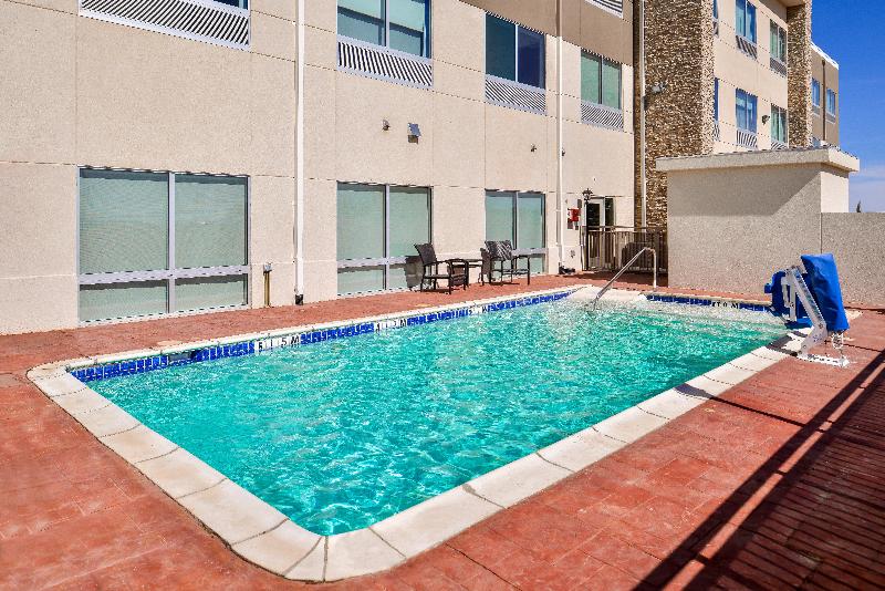 Holiday Inn Express and Suites Van Horn image