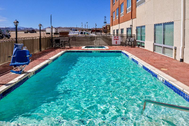 Holiday Inn Express and Suites Van Horn image