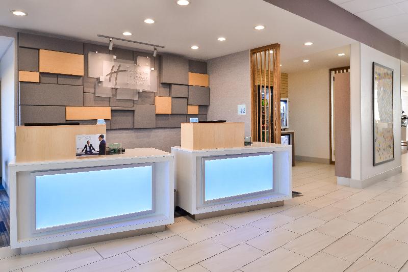 Holiday Inn Express and Suites Van Horn image