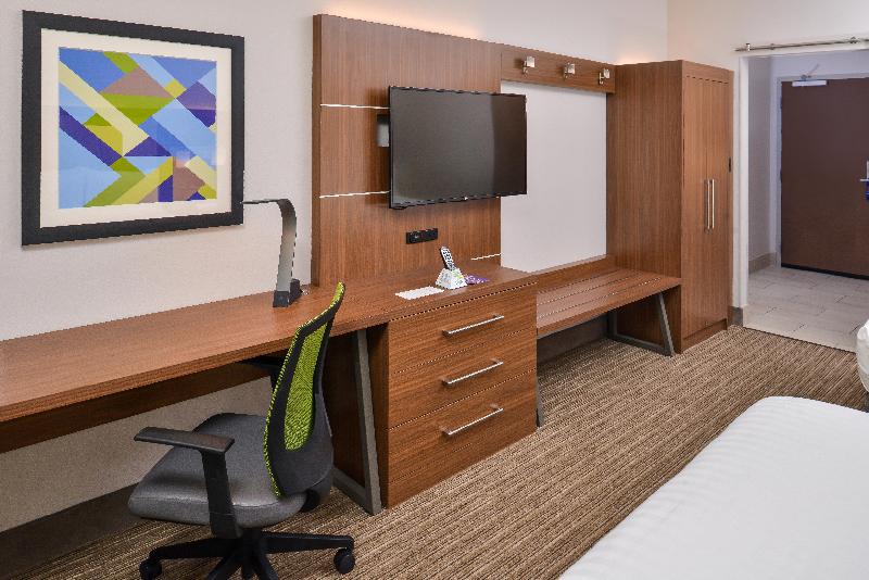 Holiday Inn Express and Suites Van Horn image