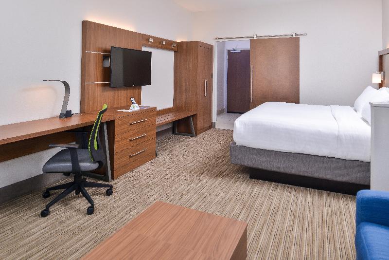 Holiday Inn Express and Suites Van Horn image