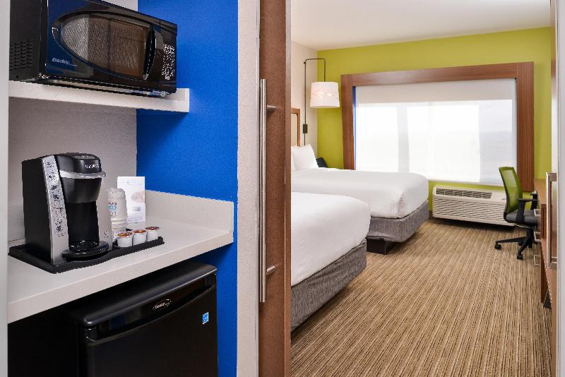 Holiday Inn Express and Suites Van Horn image