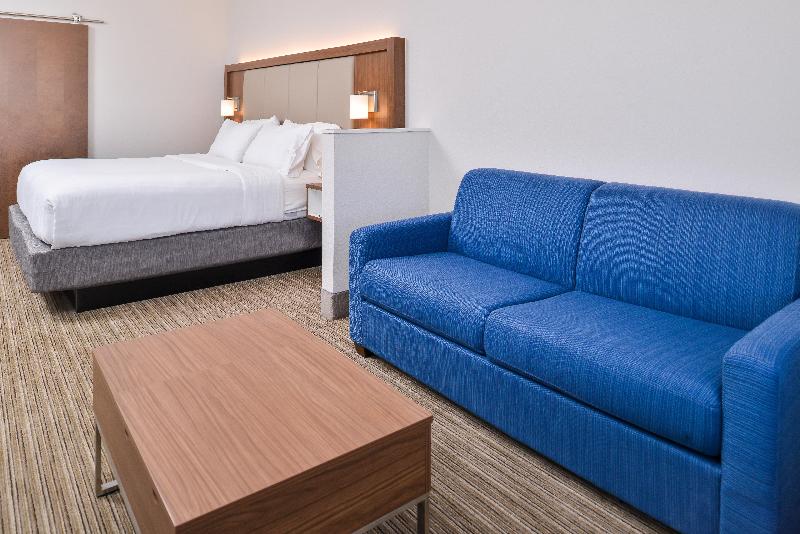 Holiday Inn Express and Suites Van Horn image