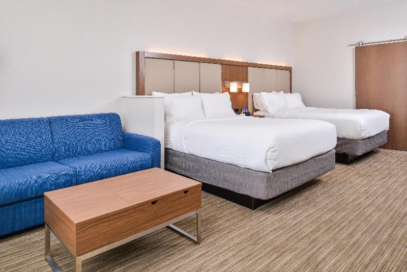 Holiday Inn Express and Suites Van Horn image