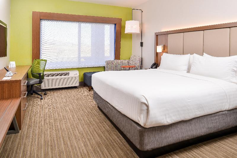 Holiday Inn Express and Suites Van Horn image