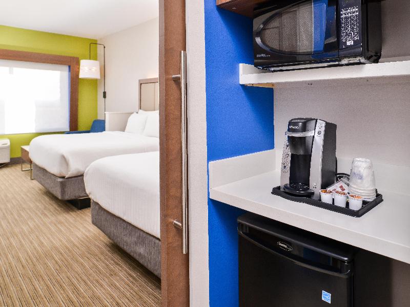 Holiday Inn Express and Suites Van Horn image