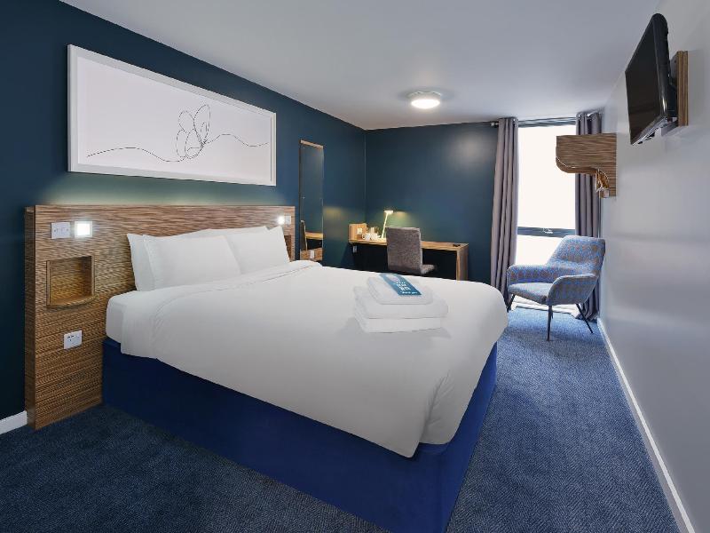 Travelodge London Wembley High Road image