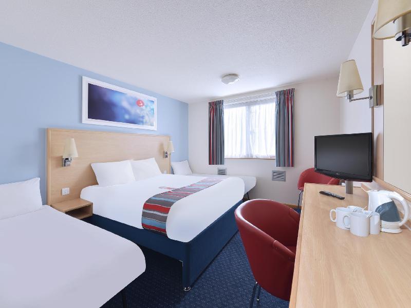 Travelodge Camberley image