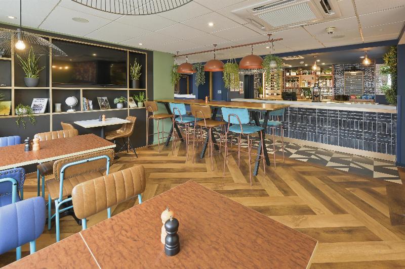 Travelodge Caterham Whyteleafe image