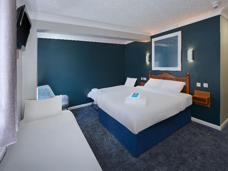 Travelodge London Chigwell image
