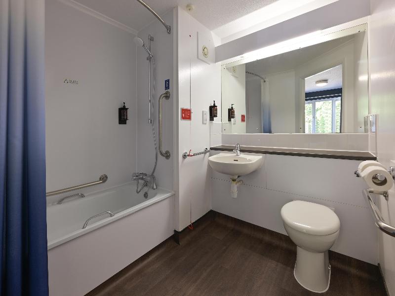 Travelodge Medway M2 image