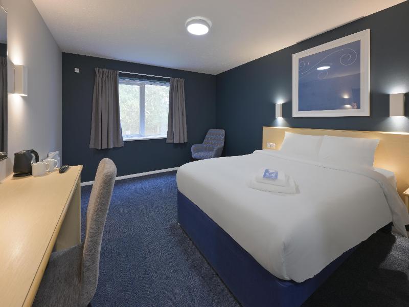 Travelodge Stonehouse image