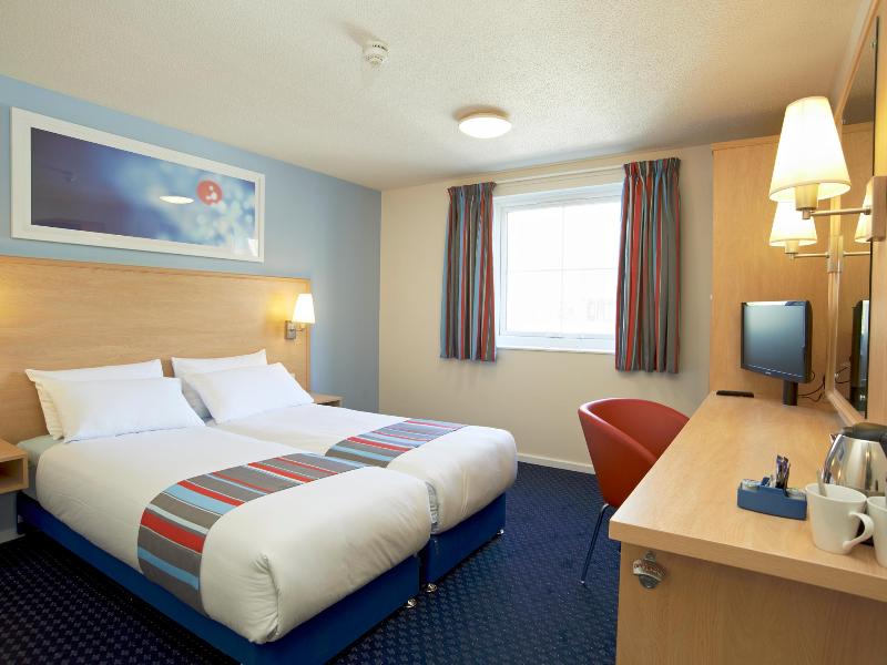 Travelodge Swansea M4 image