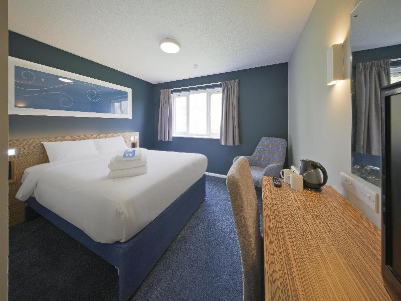 Travelodge Swansea M4 image