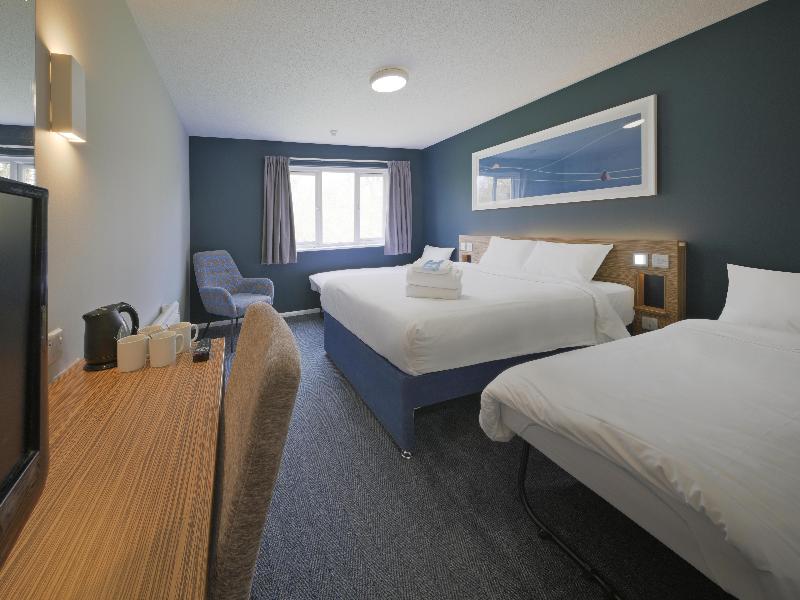 Travelodge Swansea M4 image