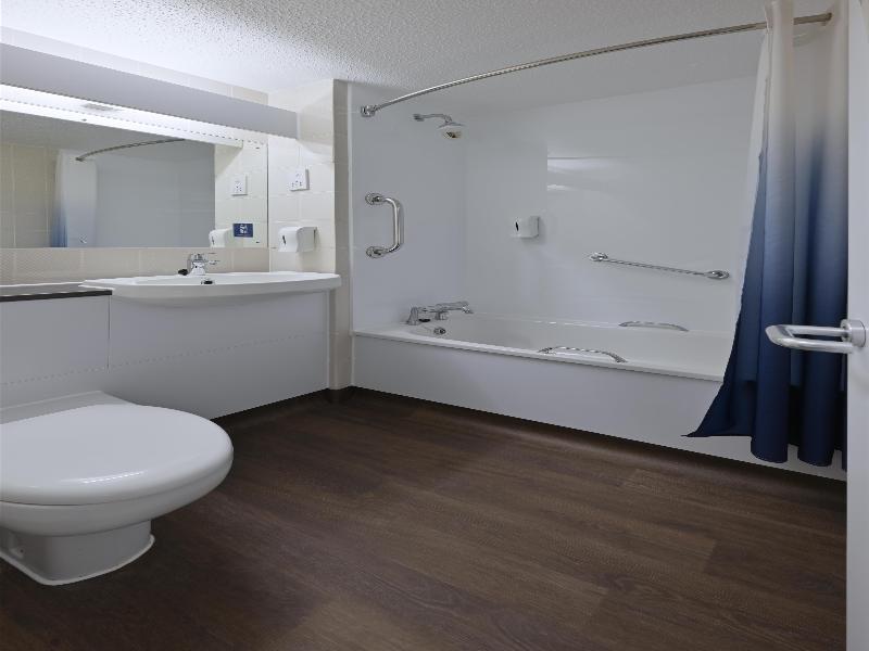 Travelodge Wellingborough Rushden image