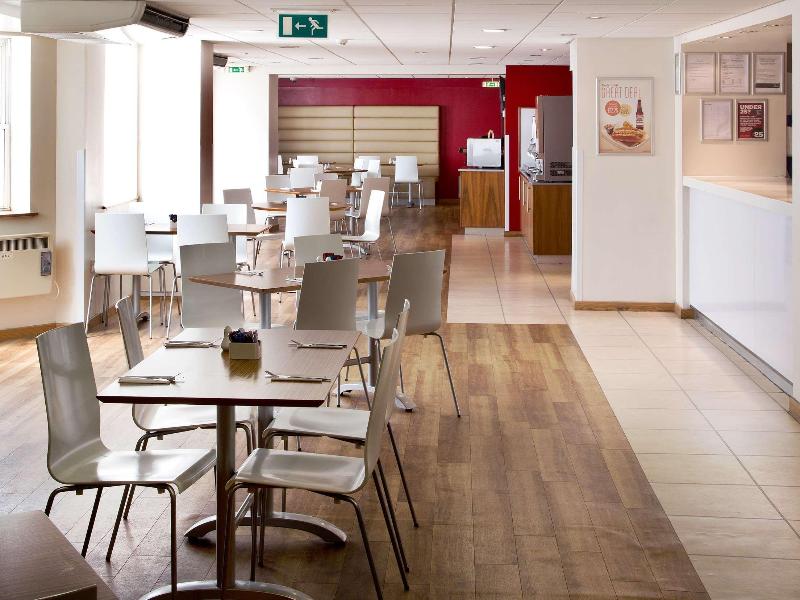 Travelodge Worthing Seafront image