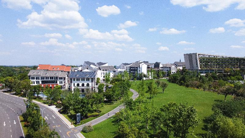 InterContinental Sancha Lake