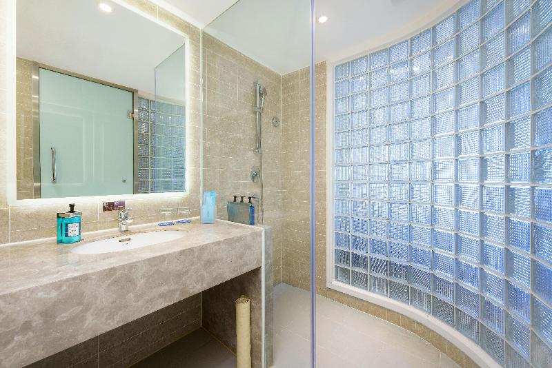 Holiday Inn Express Shenyang Tawan image