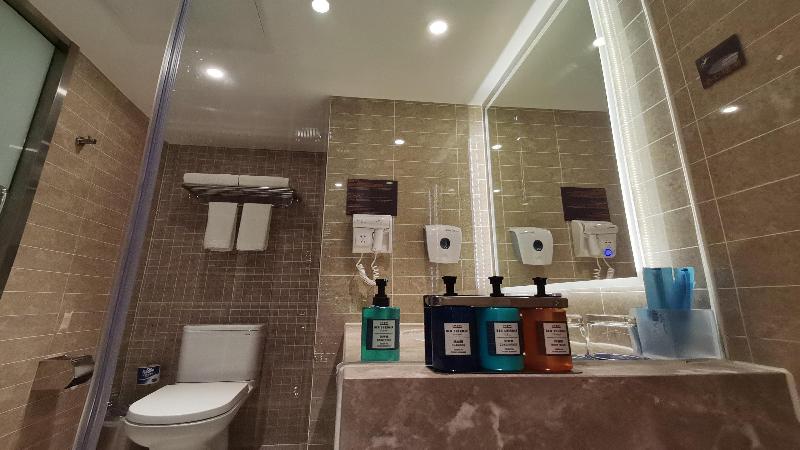 Holiday Inn Express Shenyang Tawan image