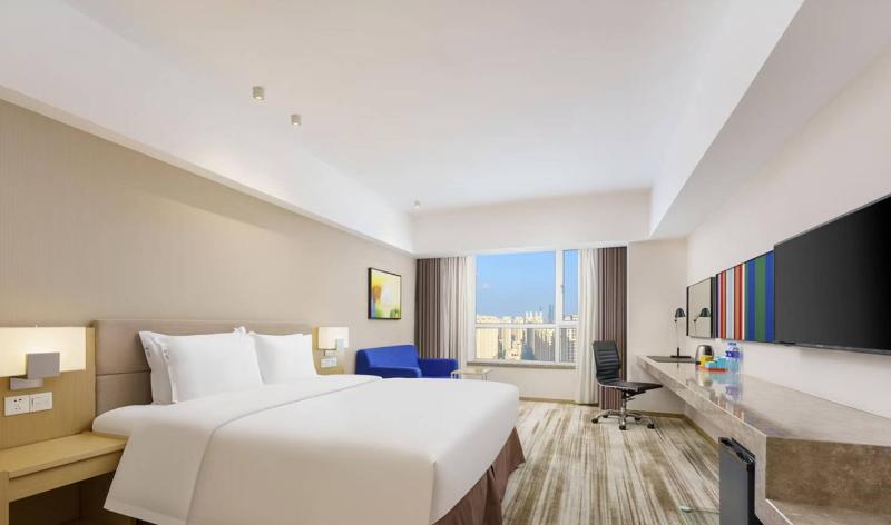 Holiday Inn Express Shenyang Tawan image