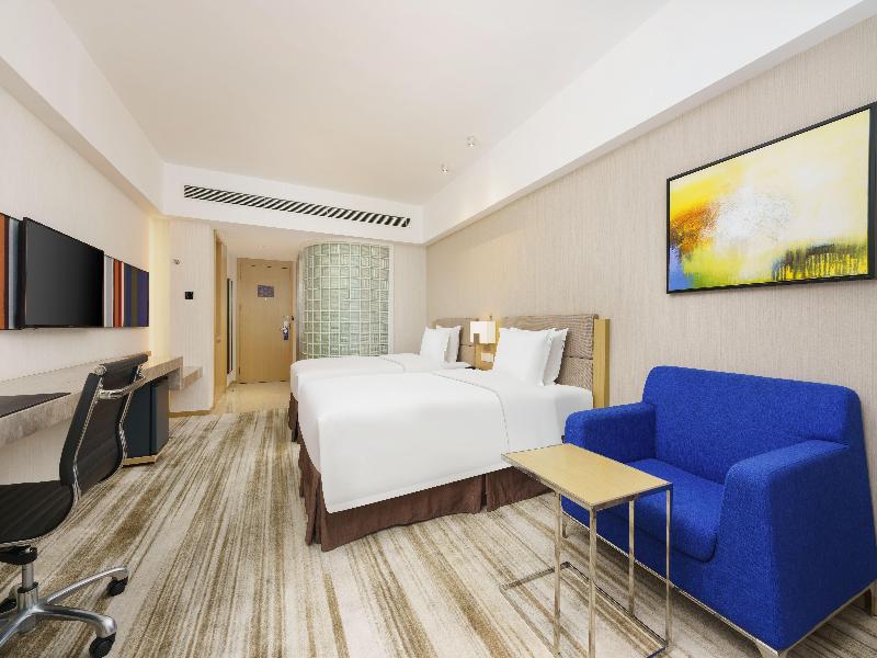 Holiday Inn Express Shenyang Tawan image