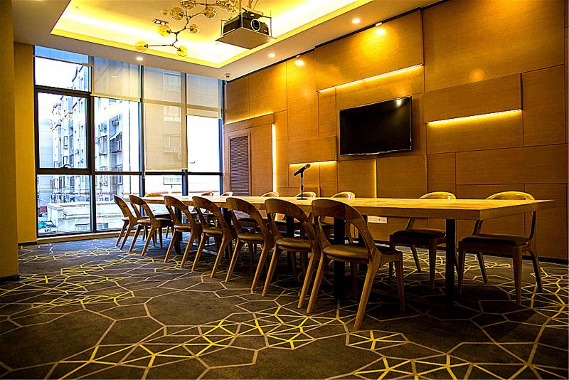 Holiday Inn Express Zhangjiakou Park View image