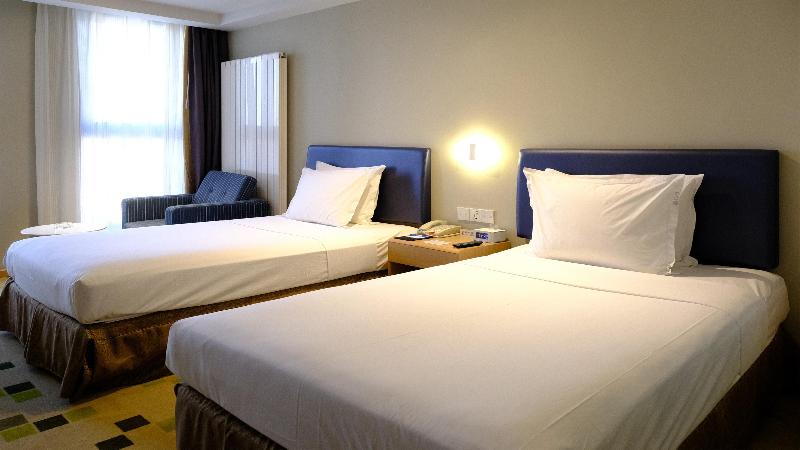 Holiday Inn Express Zhangjiakou Park View image