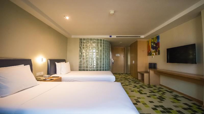 Holiday Inn Express Zhangjiakou Park View image