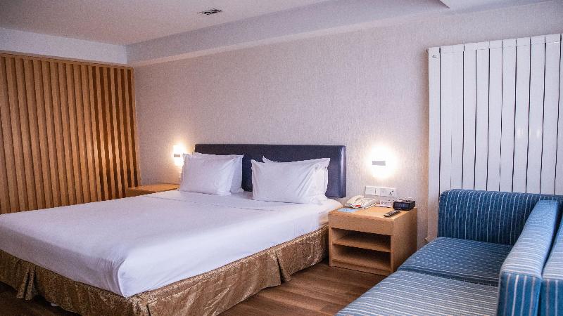 Holiday Inn Express Zhangjiakou Park View image