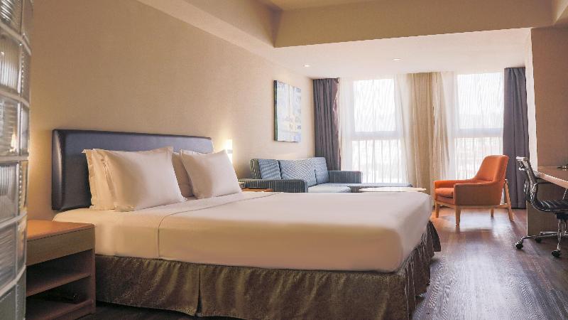 Holiday Inn Express Zhangjiakou Park View image