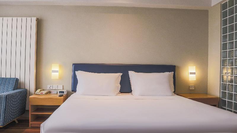 Holiday Inn Express Zhangjiakou Park View image