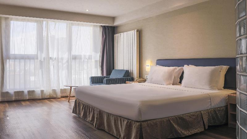 Holiday Inn Express Zhangjiakou Park View image