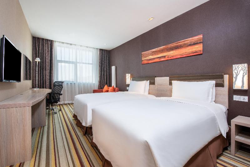 Holiday Inn Express Changbaishan image