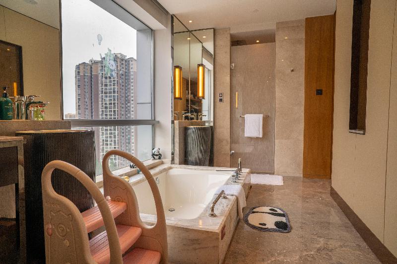 Crowne Plaza Chengdu Wenjiang image