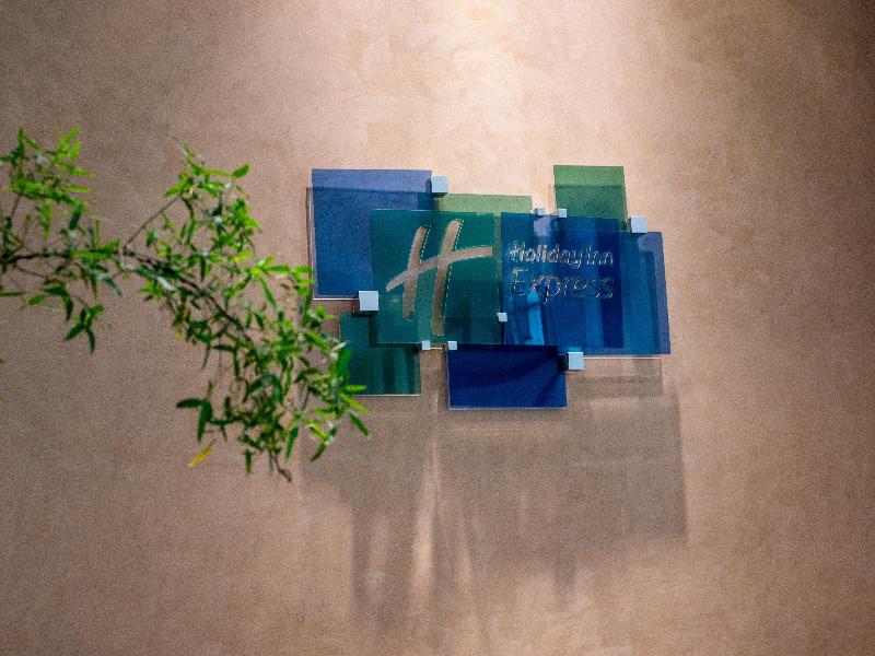 Holiday Inn Express Chengdu Wenjiang Hotspring