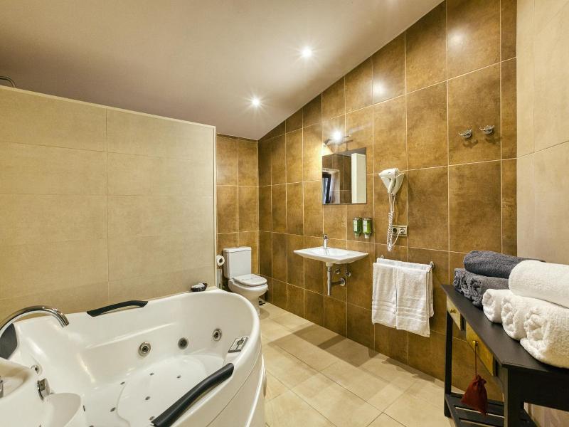Hotel Mas Renart image