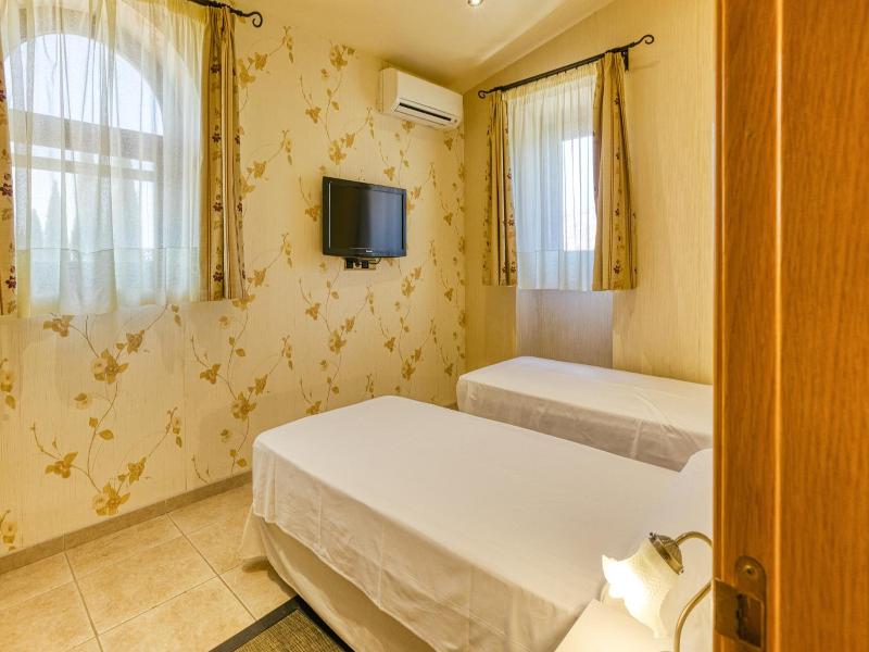Hotel Mas Renart image