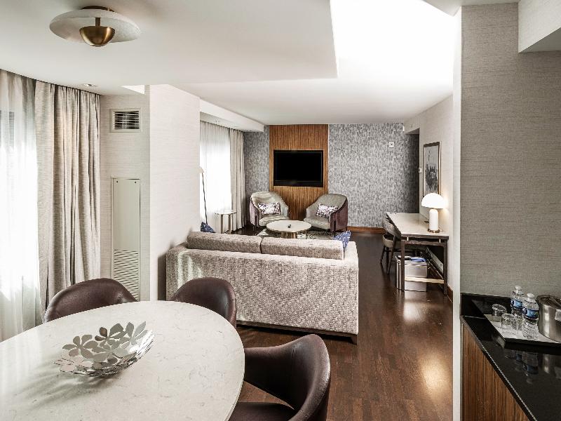 Radisson Blu Mall of America image