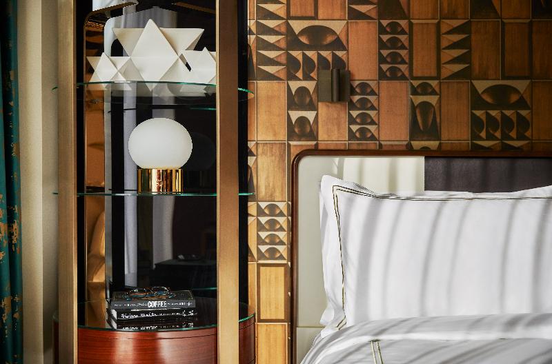 Viceroy Chicago image