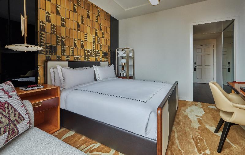 Viceroy Chicago image
