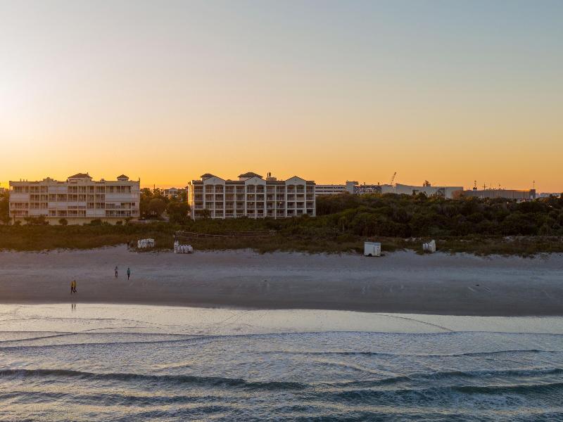 Holiday Inn Club Vacations Cape Canaveral Beach Re image