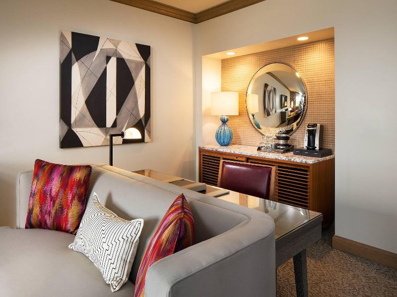 Canyon Suites At The Phoenician, Luxury Collection image