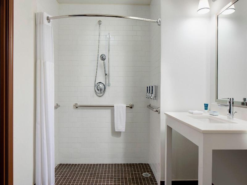 Four Points by Sheraton Dallas Fort Worth Apt image