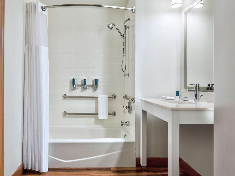 Four Points by Sheraton Dallas Fort Worth Apt image